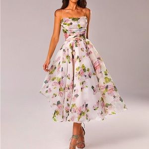 NWT MILLA apple blossom dress